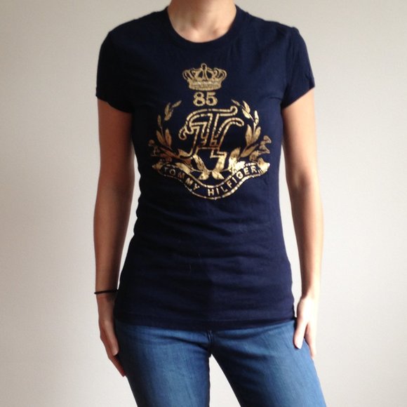 Tommy Hilfiger - Navy Blue T-Shirt Gold Logo - Picture 3 of 4